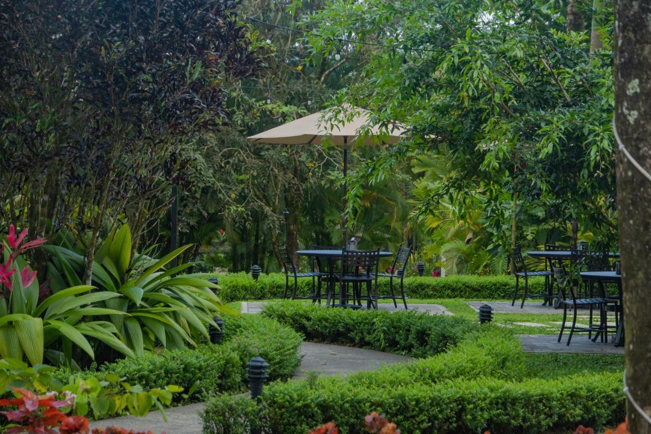 Hotel Lomas Del Volcan La Fortuna Exterior foto